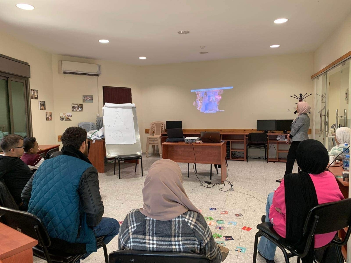 Training intellectuals to promote the premarital Al-Mashora program